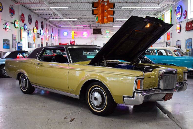 1971 Lincoln Continental