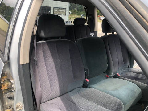 2004 Dodge Ram Pickup 2500