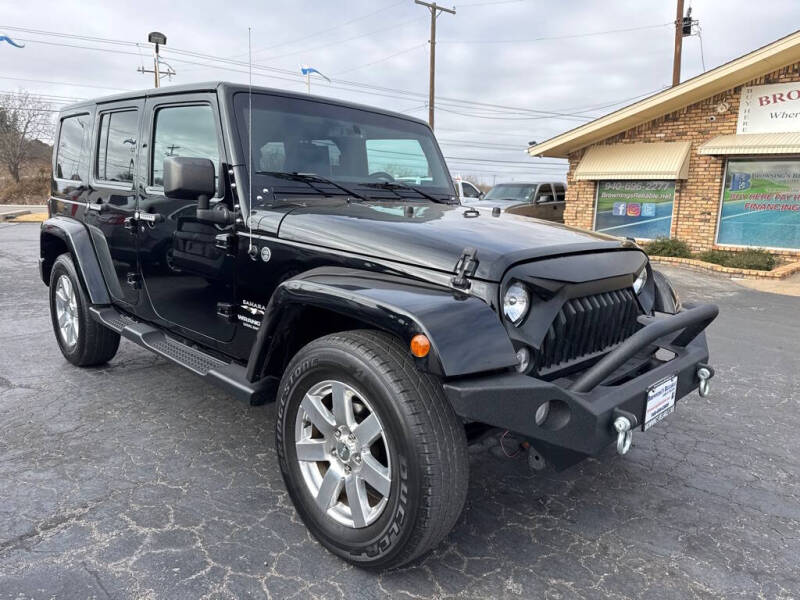 2016 Jeep Wrangler Unlimited Sahara's photo