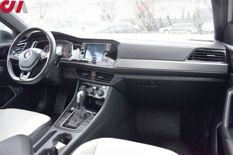 2021 Volkswagen Jetta R-Line