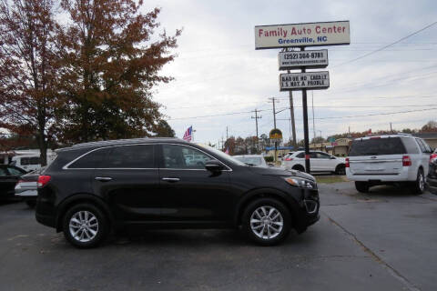 2018 Kia Sorento for sale at FAMILY AUTO CENTER in Greenville NC