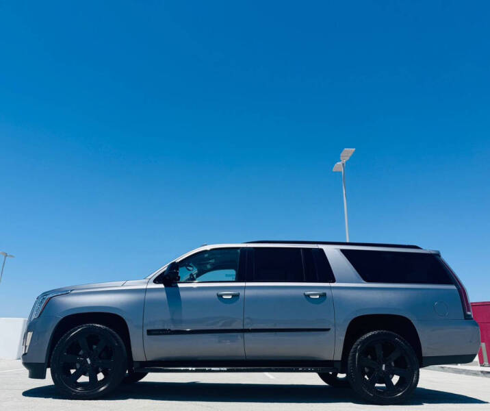 2020 Cadillac Escalade ESV Standard