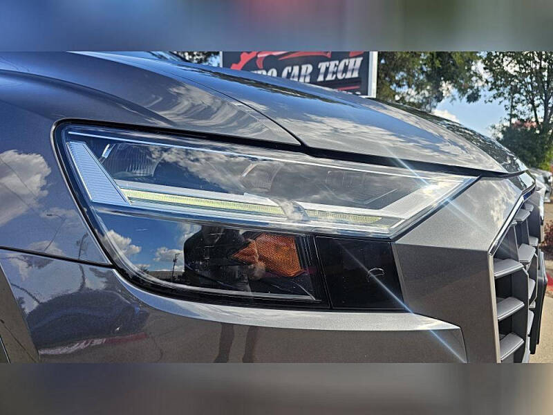 2019 Audi Q8 quattro Premium Plus 55 TFSI