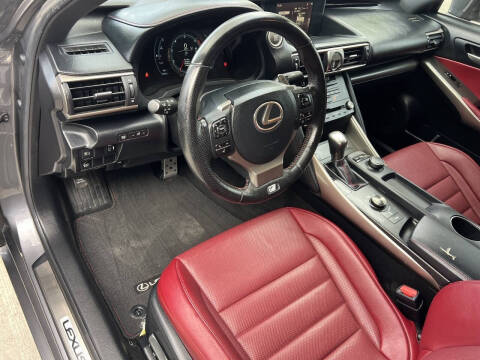 2017 Lexus IS 200t