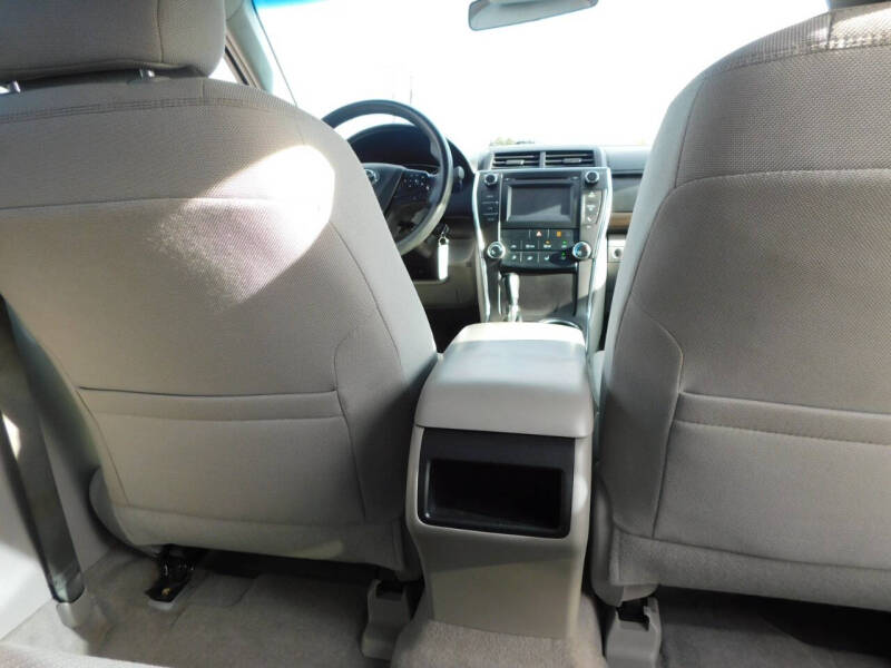 2016 Toyota Camry LE