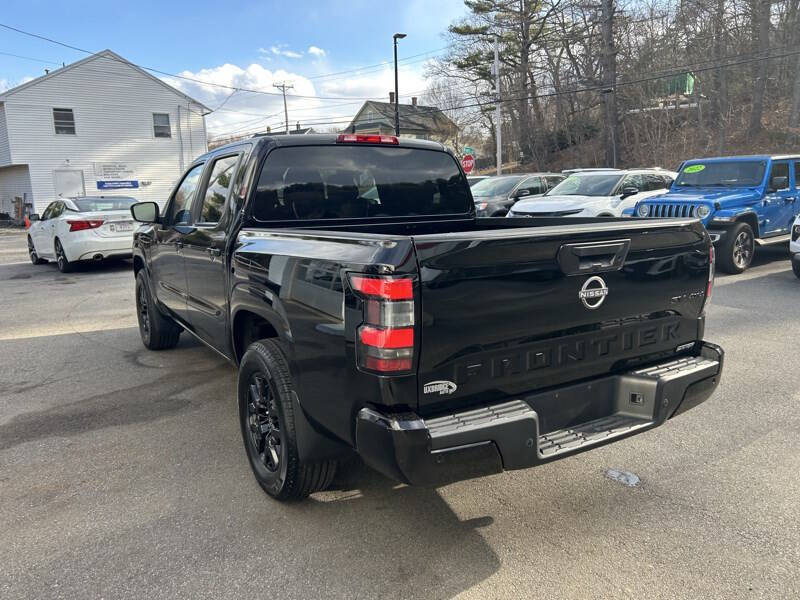 2023 Nissan Frontier S