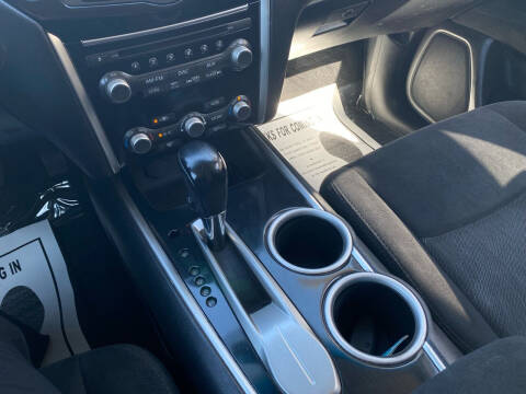 2015 Nissan Pathfinder SV