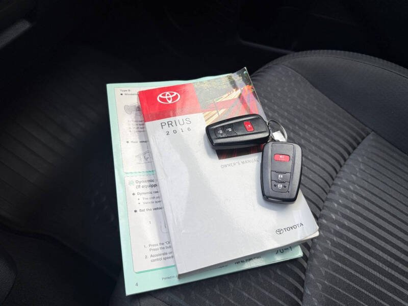 2016 Toyota Prius Two