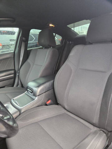 2019 Dodge Charger SXT