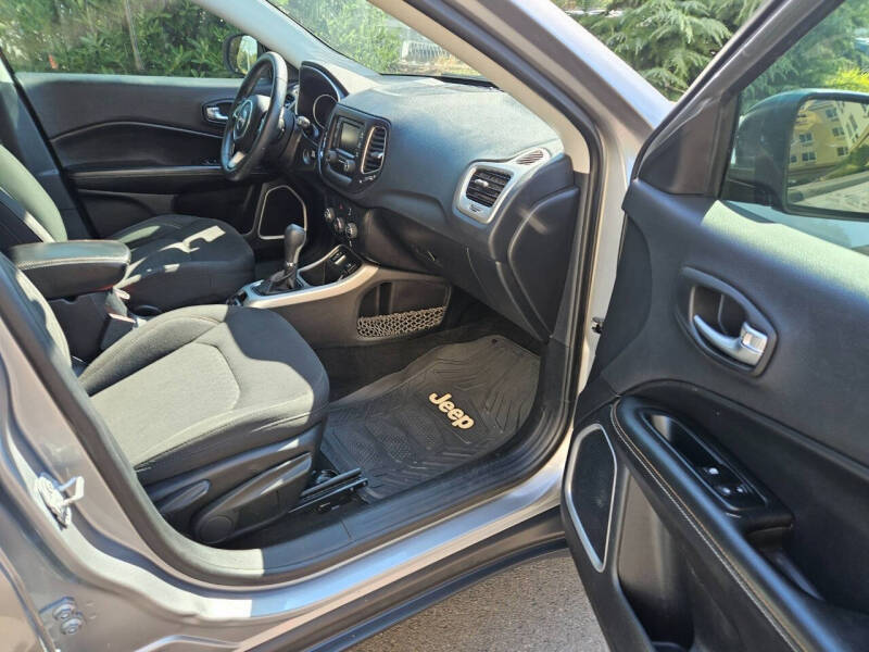 2018 Jeep Compass Sport