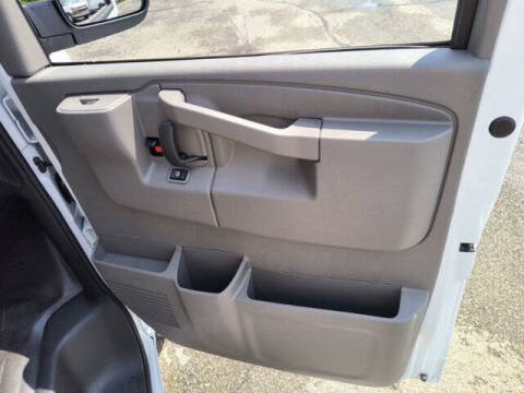 2025 Chevrolet Express 2500