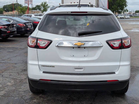 2017 Chevrolet Traverse LS