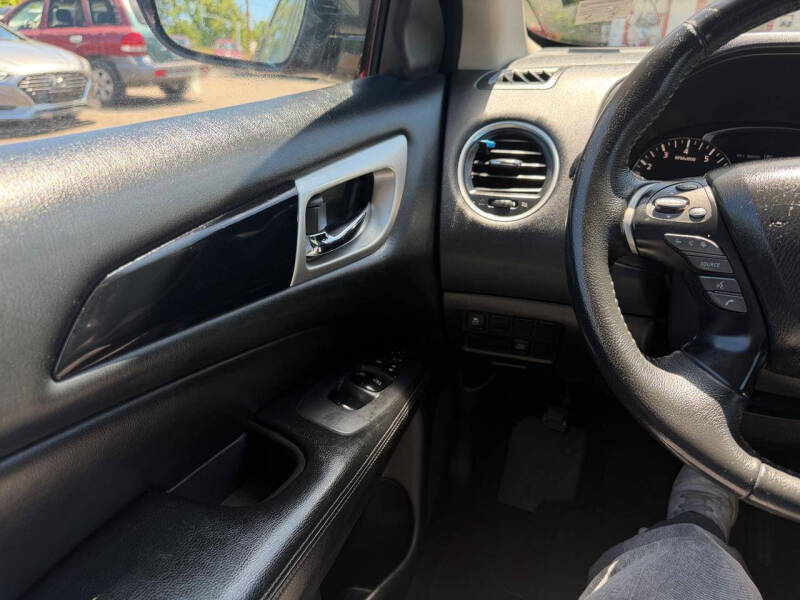 2018 Nissan Pathfinder