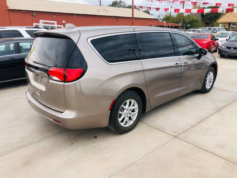 2017 Chrysler Pacifica Touring