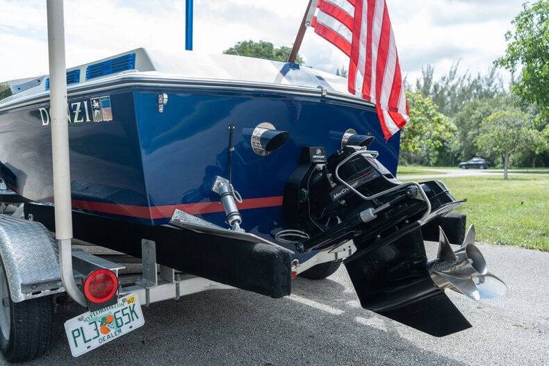 1986 Donzi Marine Minx 20'