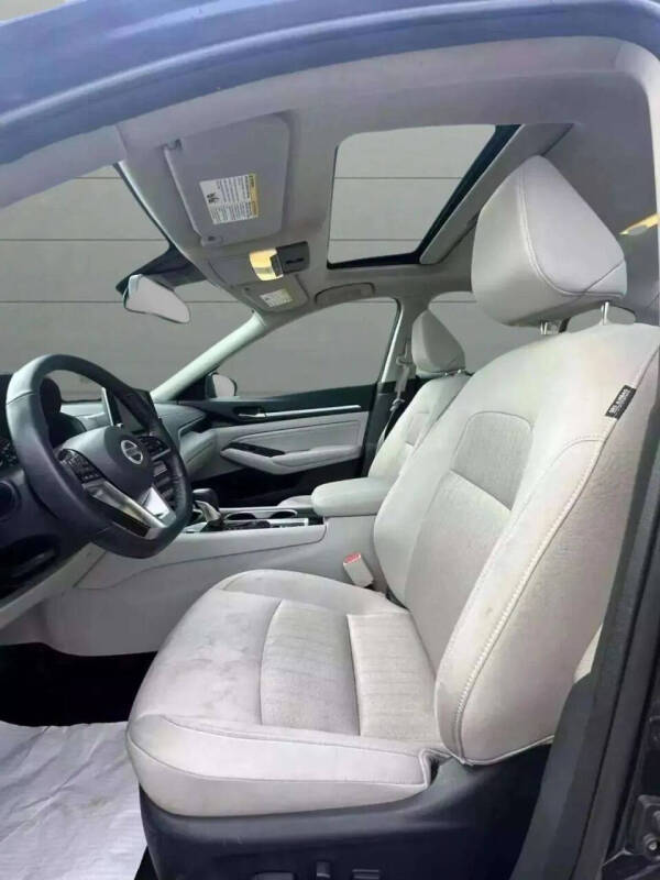 2020 Nissan Altima 2.5 SV