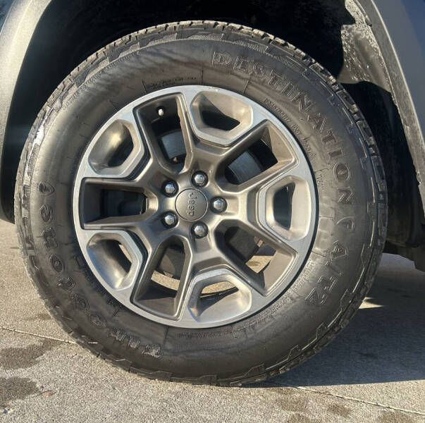 2019 Jeep Cherokee Trailhawk