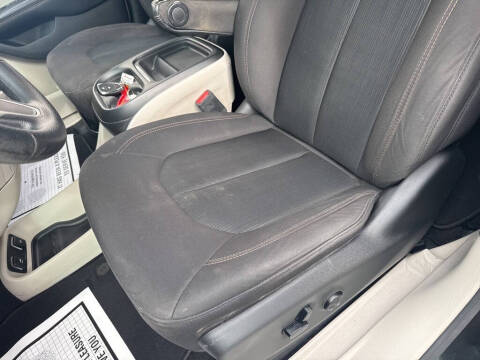 2020 Chrysler Pacifica Touring