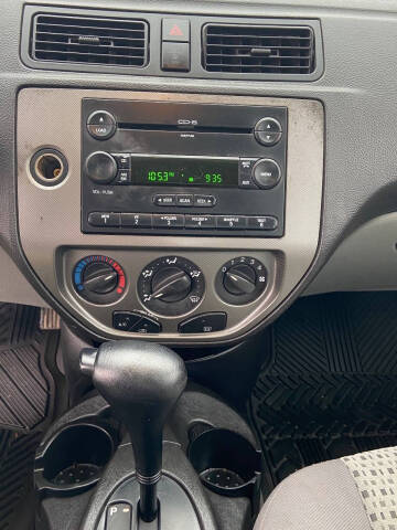 2007 Ford Focus ZX4 SES