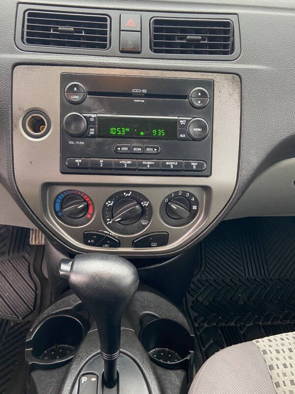 2007 Ford Focus ZX4 SES