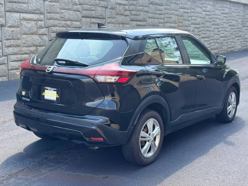 2021 Nissan Kicks S