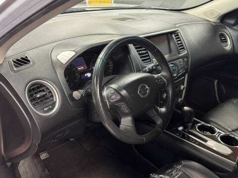2014 Nissan Pathfinder Platinum