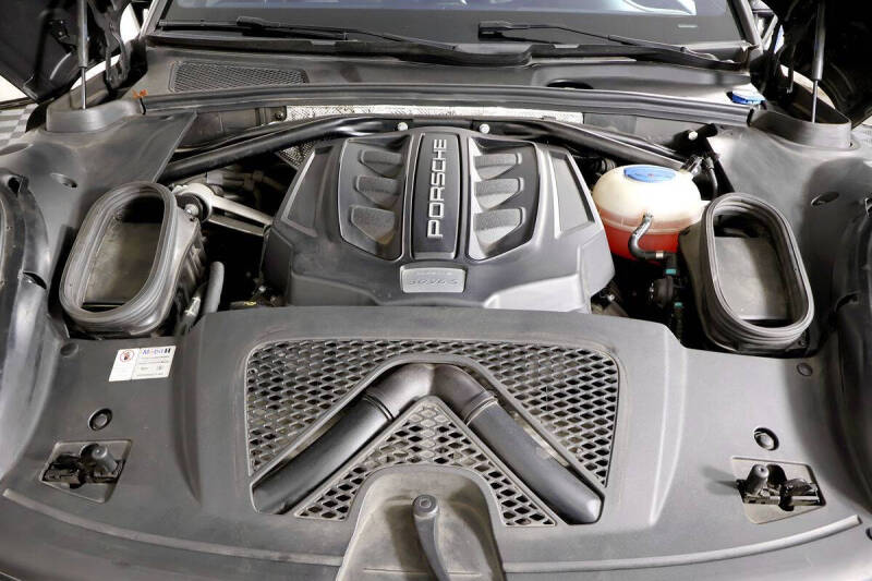 2016 Porsche Macan S