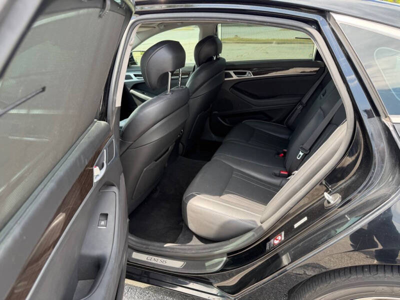 2015 Hyundai Genesis