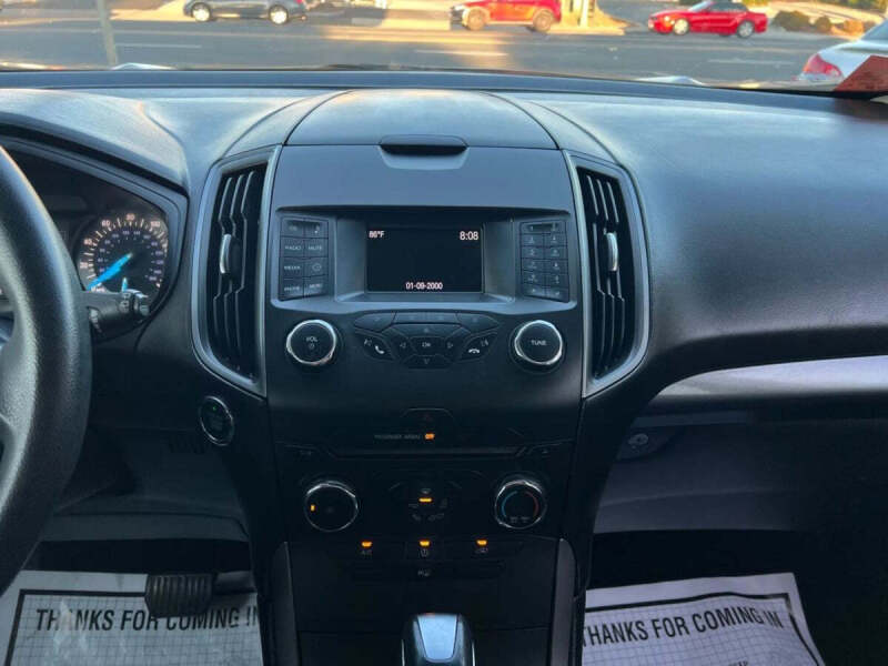 2017 Ford Edge SE