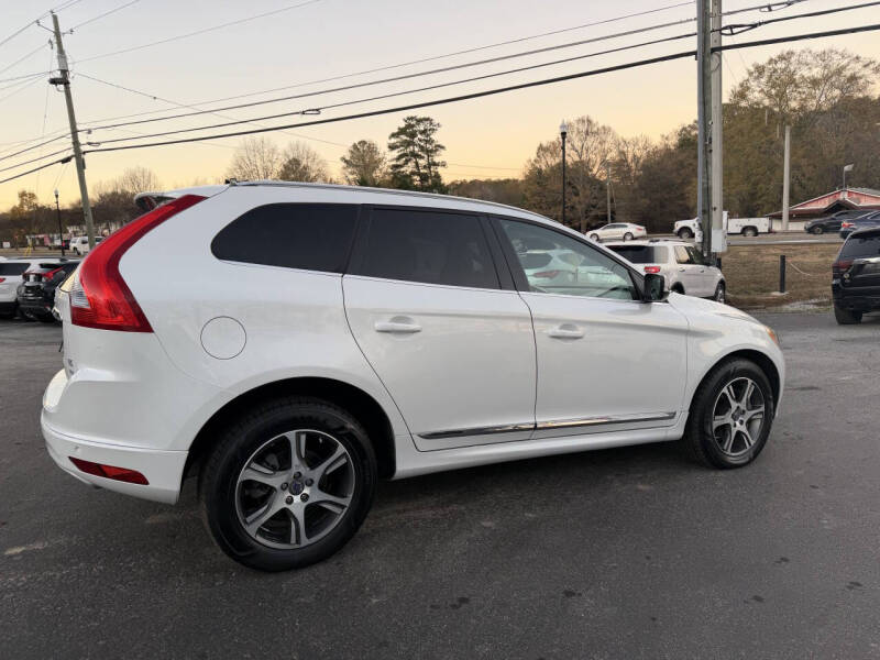 2015 Volvo XC60 T6 Platinum