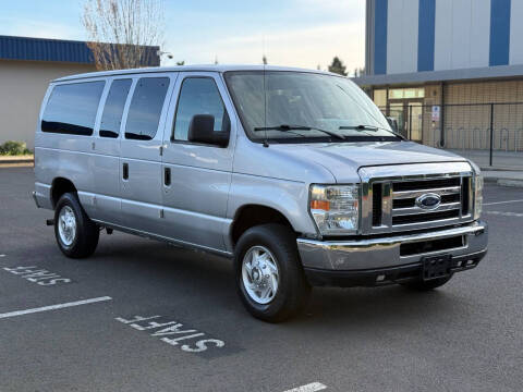 2011 Ford E-Series E-350 SD XLT