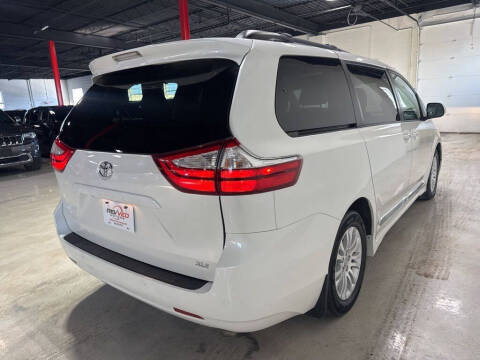 2017 Toyota Sienna
