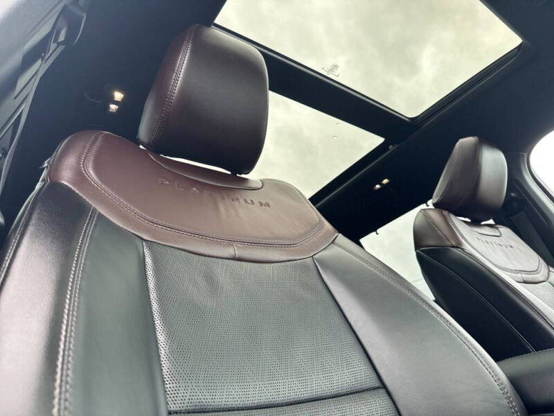 2023 Ford Explorer Platinum