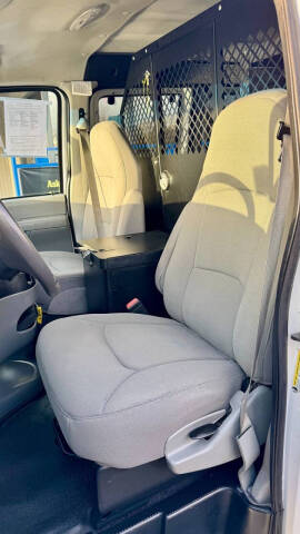 2006 Ford E-Series E-250