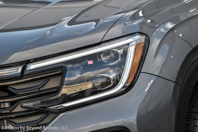 2024 Volkswagen Atlas Cross Sport SEL R-Line 4Motion