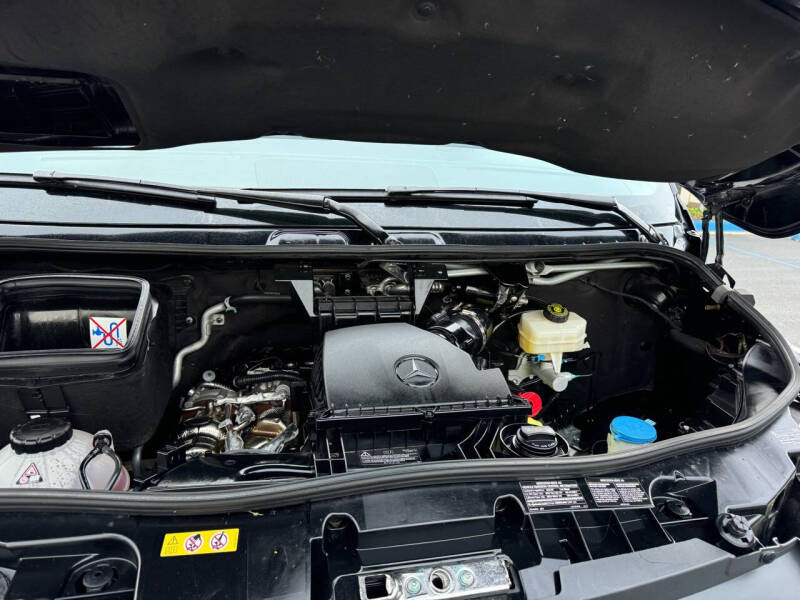 2023 Mercedes-Benz Sprinter 2500