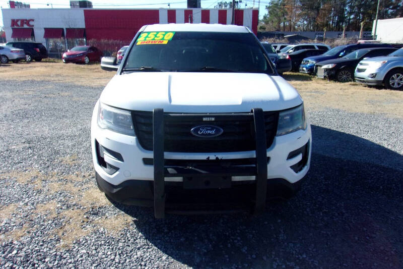 Ford Explorer's photo