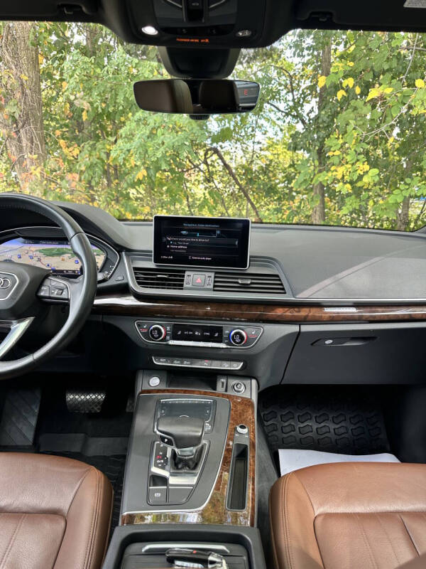 2020 Audi Q5 quattro Premium Plus 45 TFSI