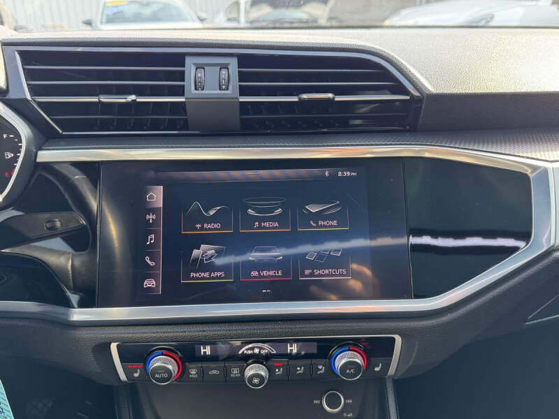 2021 Audi Q3 quattro Premium 40 TFSI