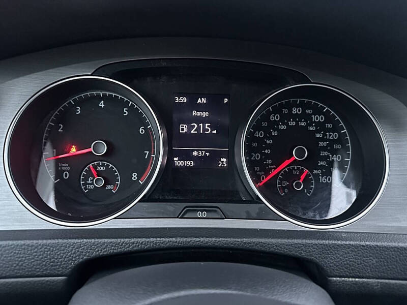 2017 Volkswagen Golf SportWagen