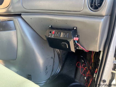 2006 Ford E-Series E-350 SD