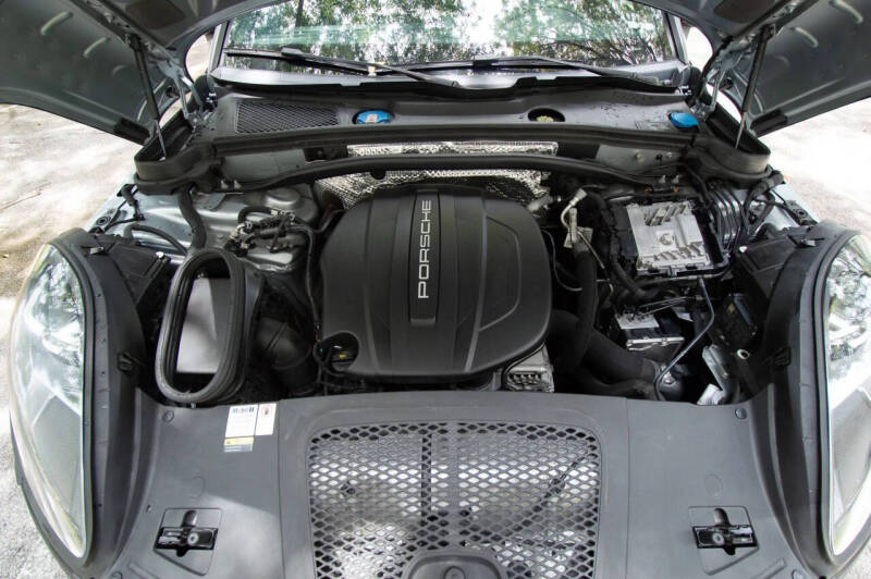 2021 Porsche Macan
