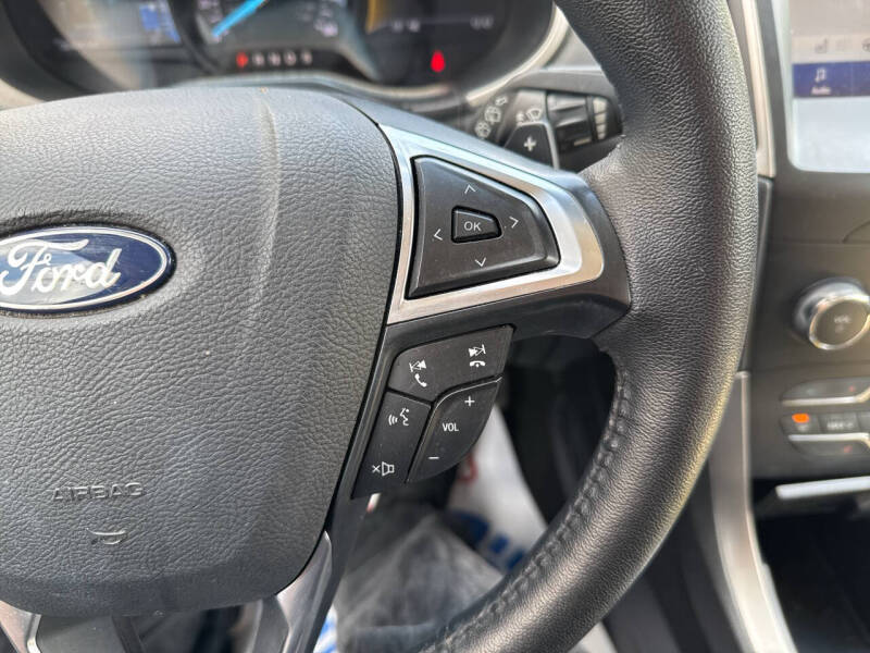 2020 Ford Edge SEL