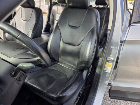 2020 Ford Edge Titanium