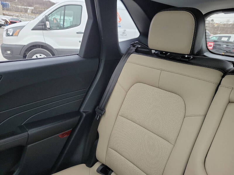 2022 Ford Escape SEL