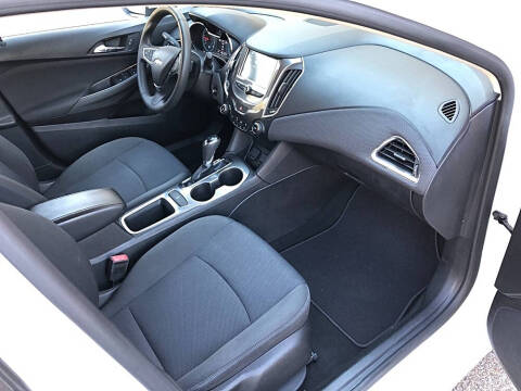 2017 Chevrolet Cruze LT Auto