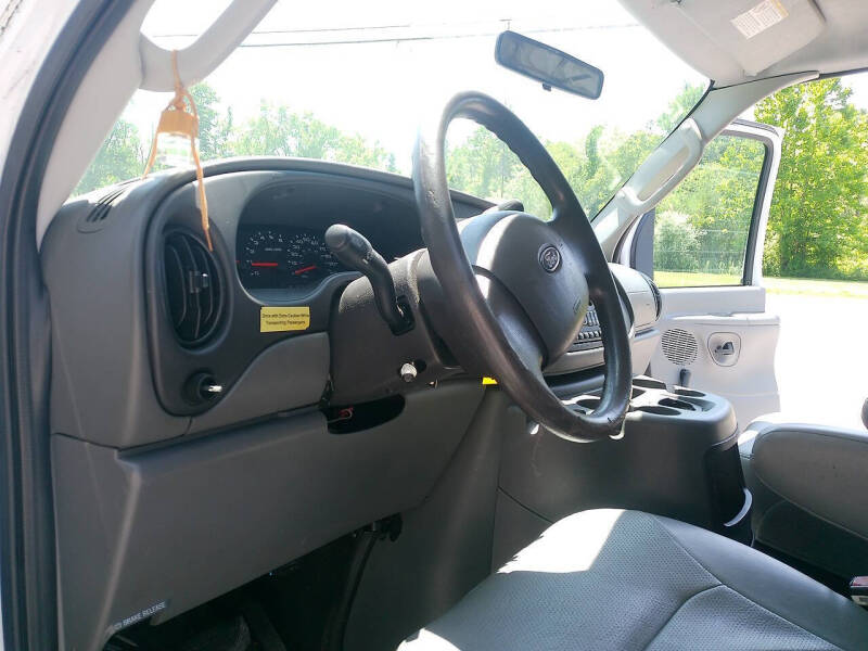 2006 Ford E-Series