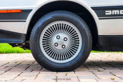 1981 DeLorean DMC-12