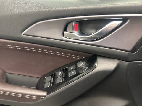 2017 Mazda MAZDA3 Grand Touring