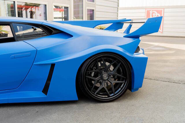2016 Lamborghini Huracan LP 580-2